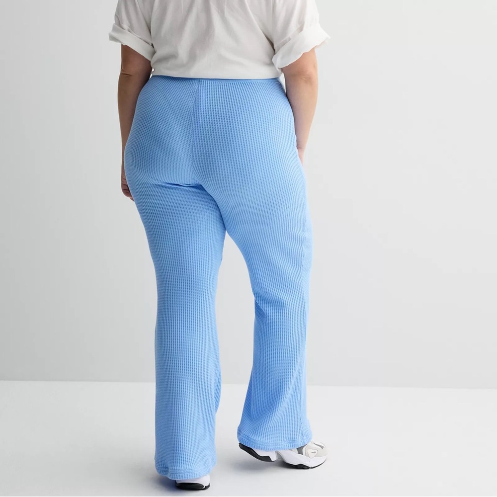 SO Blue waffle weave flare leg pant - Picture 2 of 4